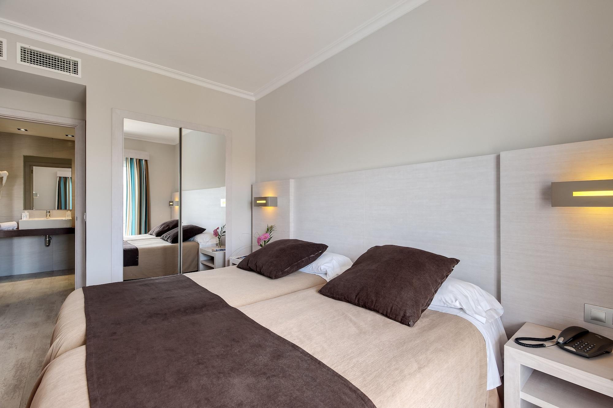 Hotel Playa Garden Selection & 4*
